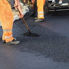 Best Gravel Driveway Installation  in Lake Arrowhead, ME